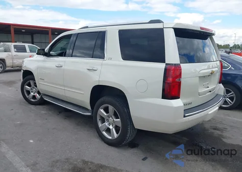 2015 Chevrolet Tahoe Ltz z USA, uszkodzony, nr VIN 1GNSKCKC1FR117366